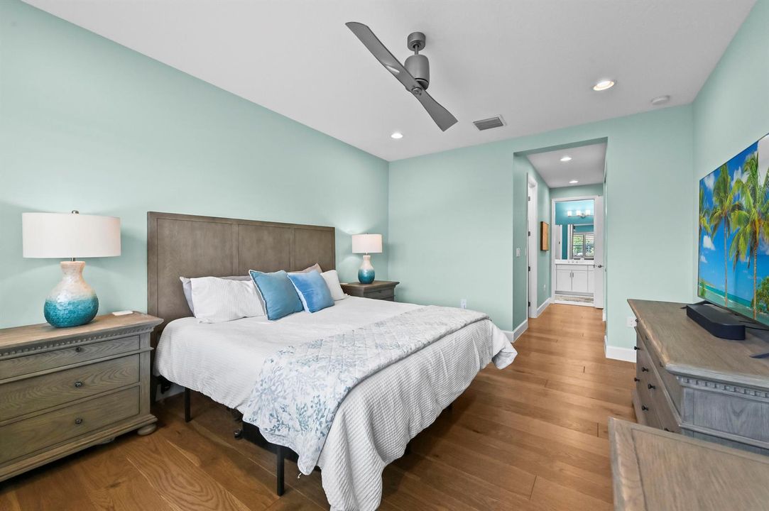 31 Bedroom 02