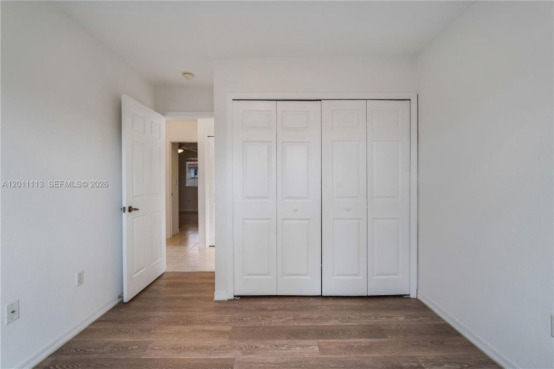 Active With Contract: $3,500 (3 beds, 2 baths, 1368 Square Feet)