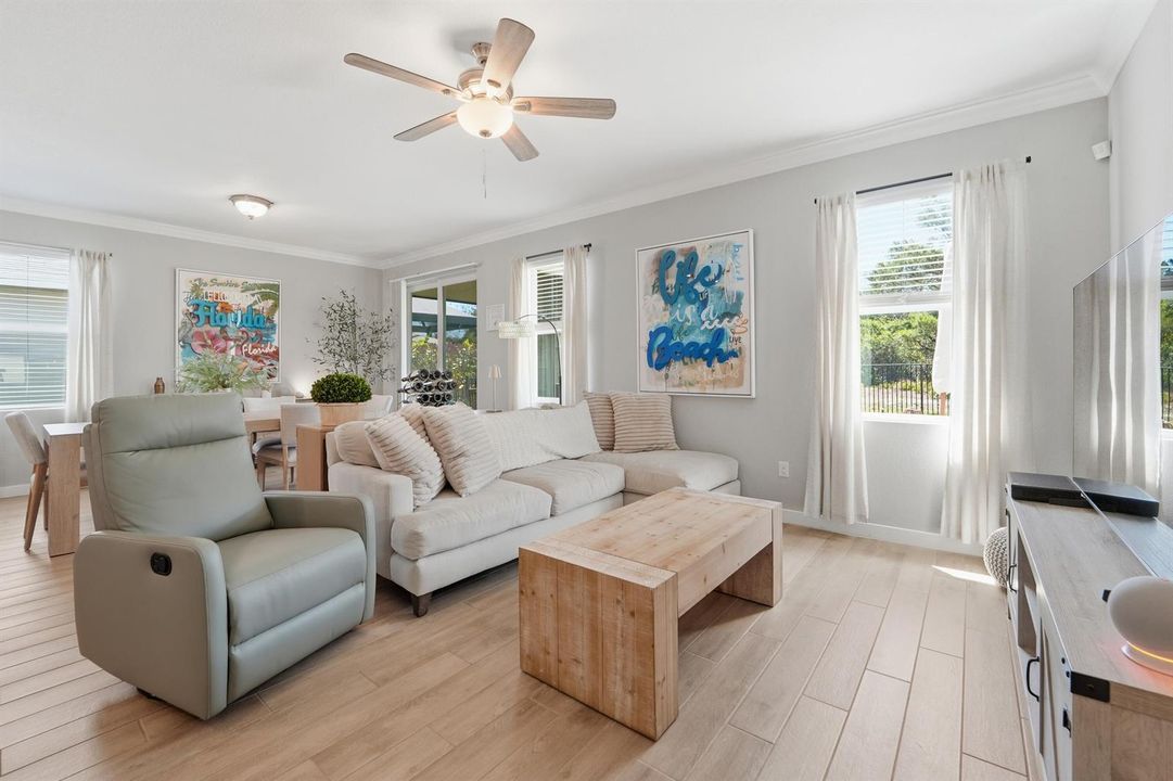 042926-142