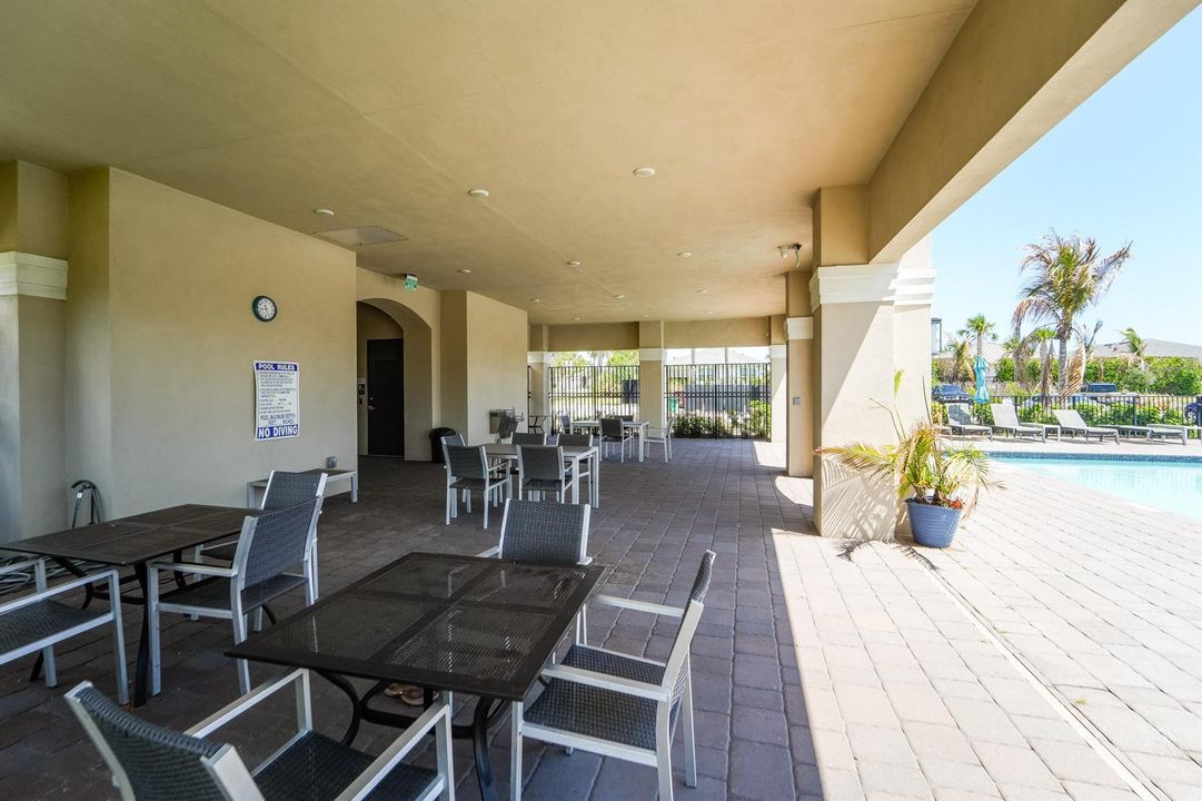 1554 NE White Pine Terrace -22