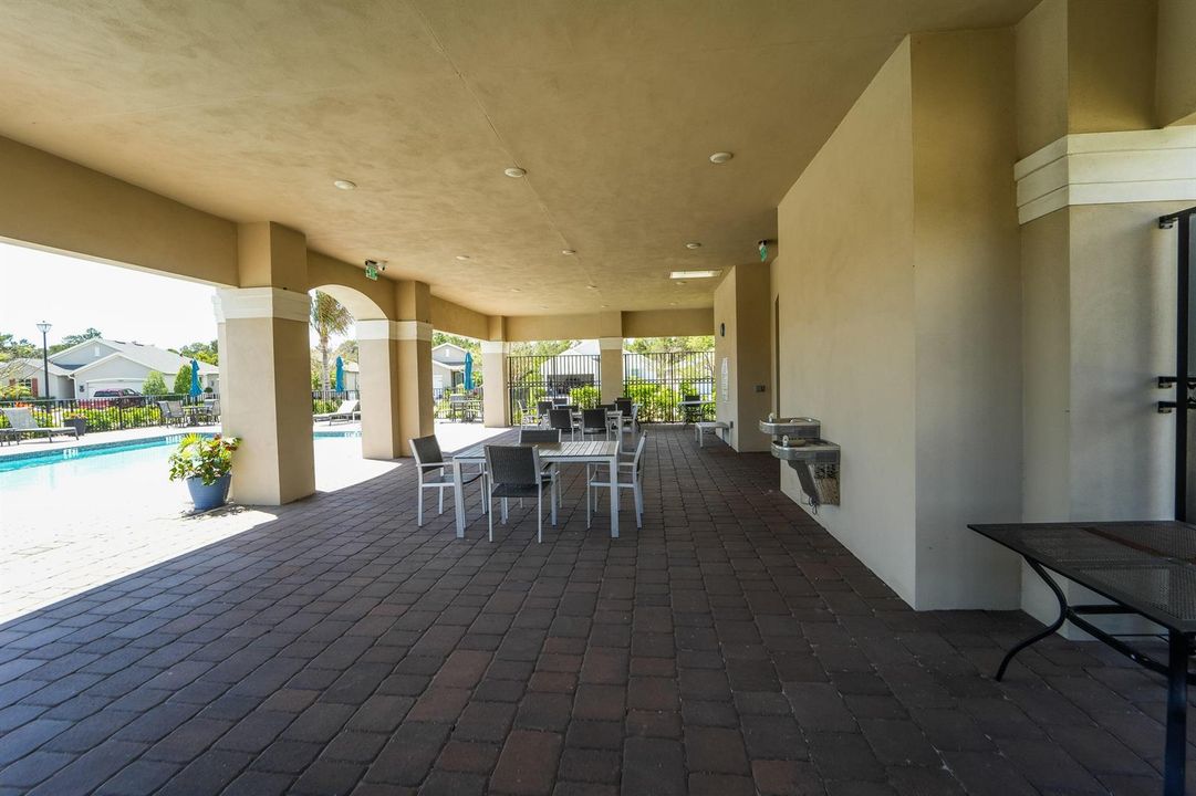 1554 NE White Pine Terrace -27