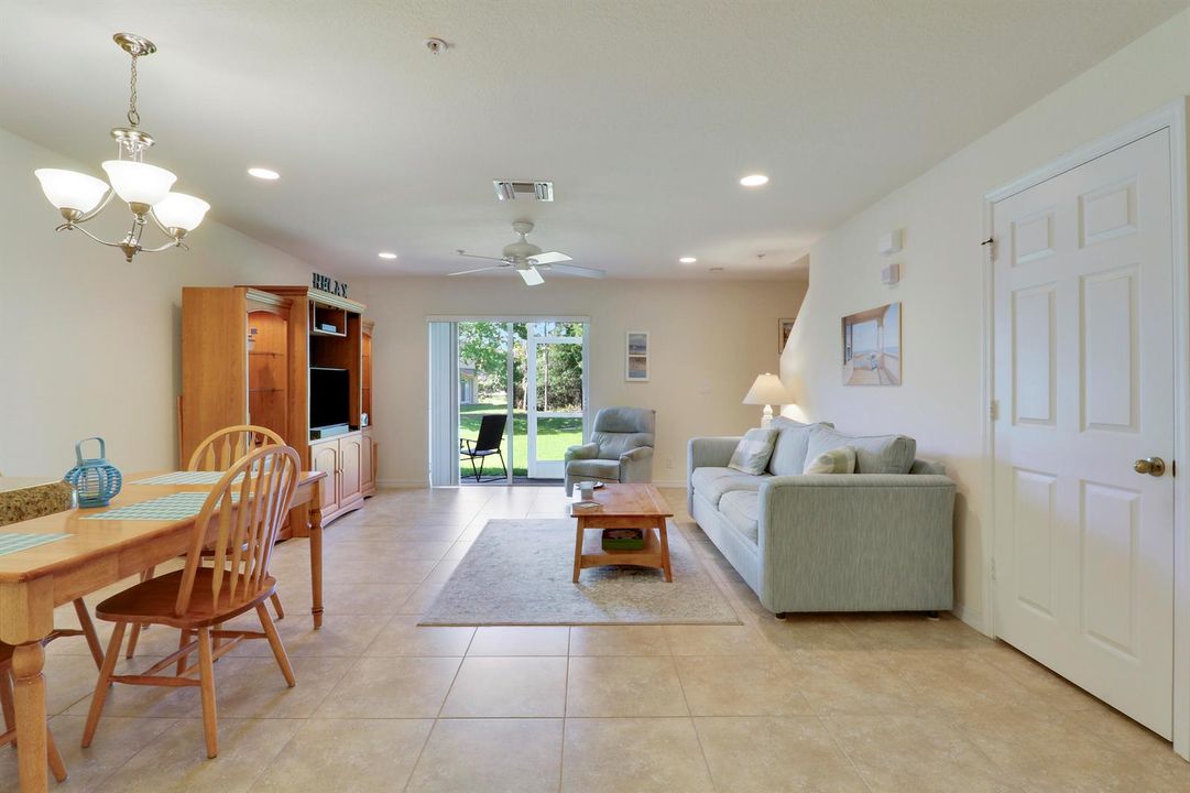 5410 Mitchell Living Dining area 1