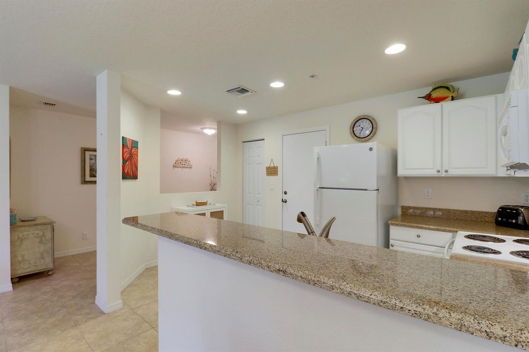 5410 Mitchell Kitchen 3