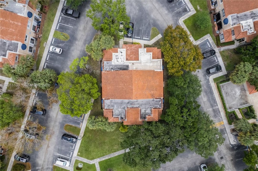 Activo con contrato: $445,000 (3 camas, 2 baños, 1368 Pies cuadrados)