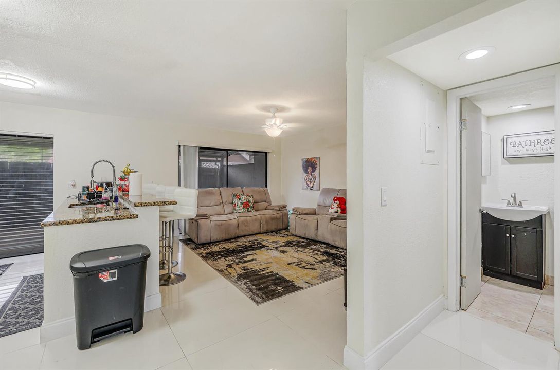 4003 W Woodscape Dr #2K-23