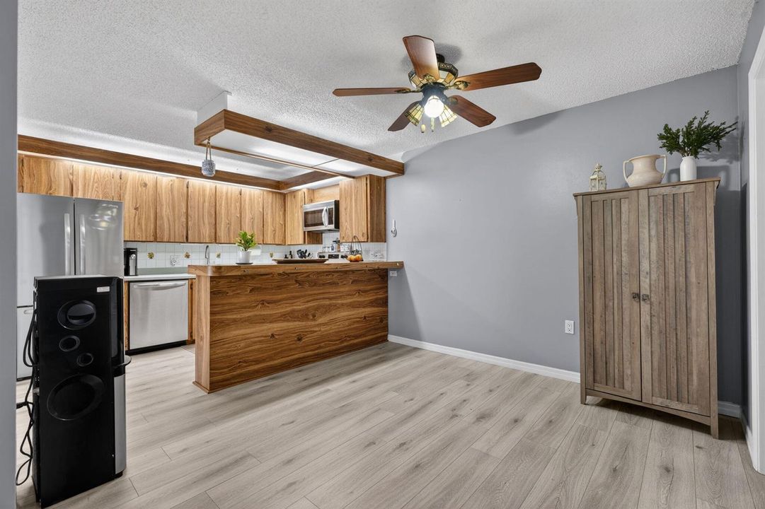 Dining area off kitchen