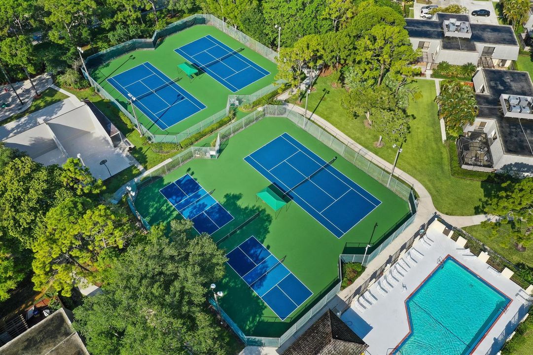 Glenwood community aerial