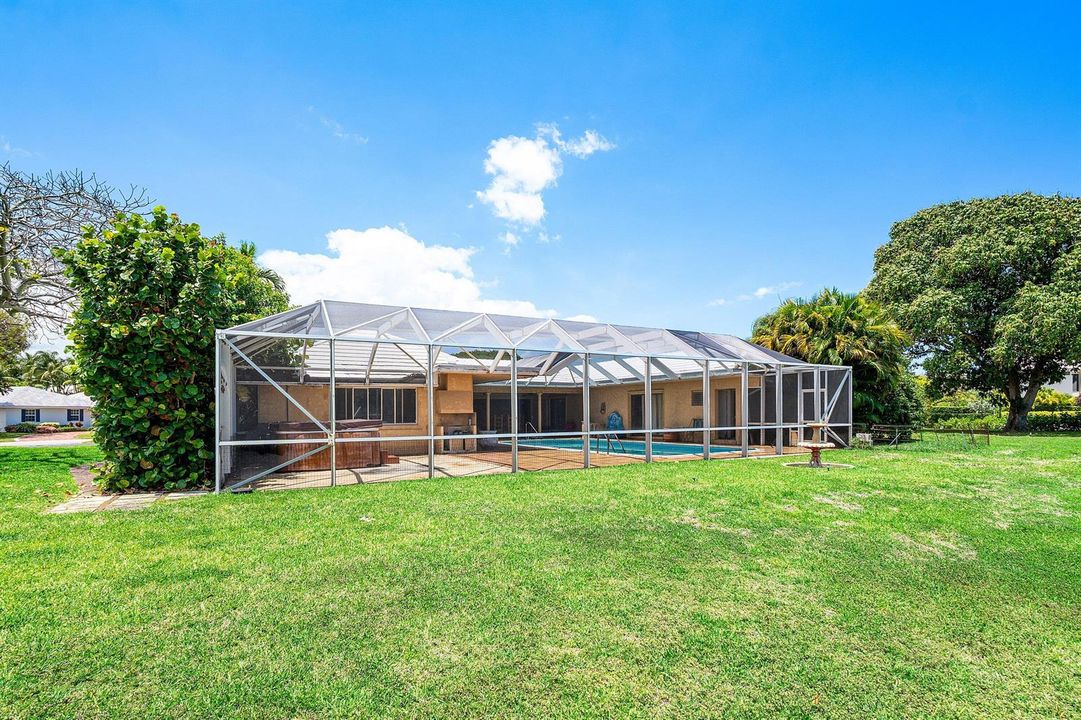 920 Emerald Row (36)