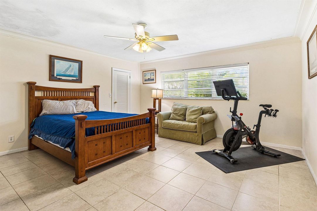 920 Emerald Row (21)