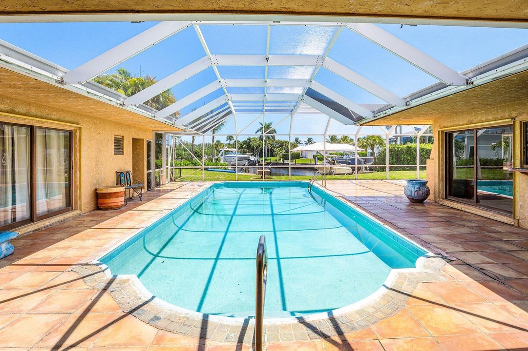 920 Emerald Row (25)