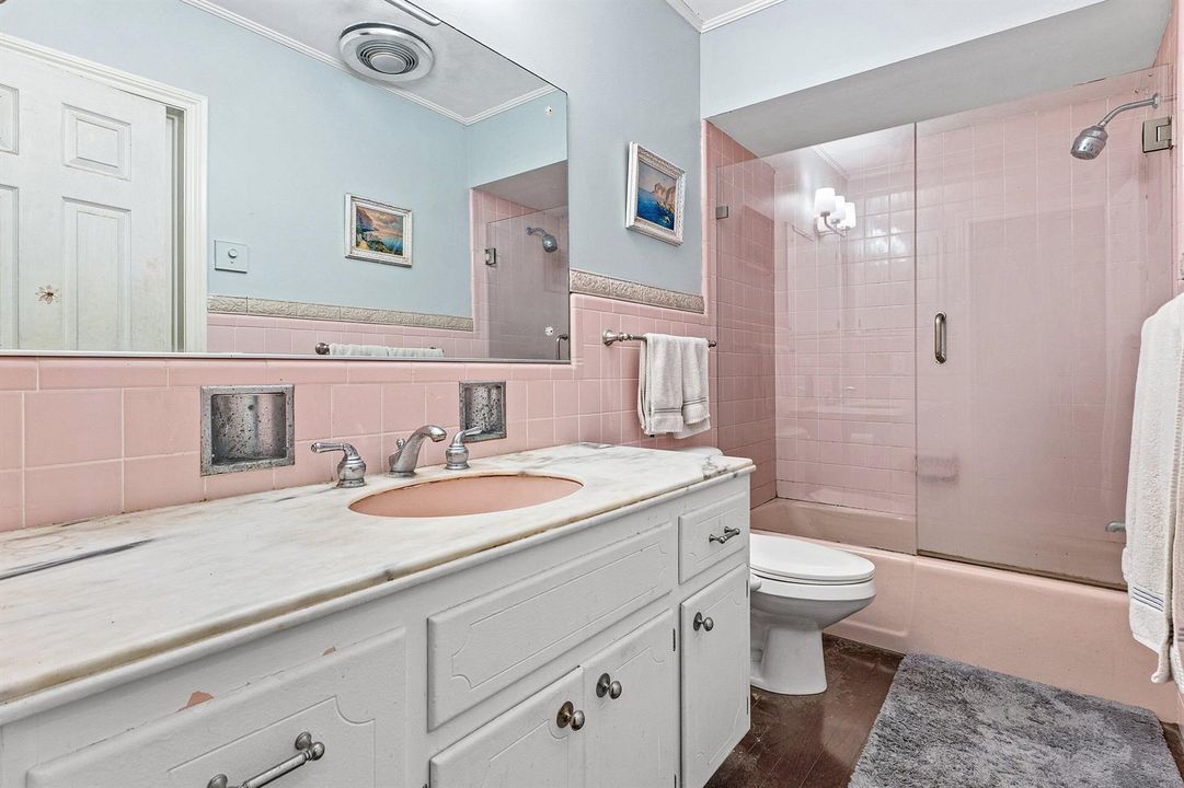 920 Emerald Row (20)