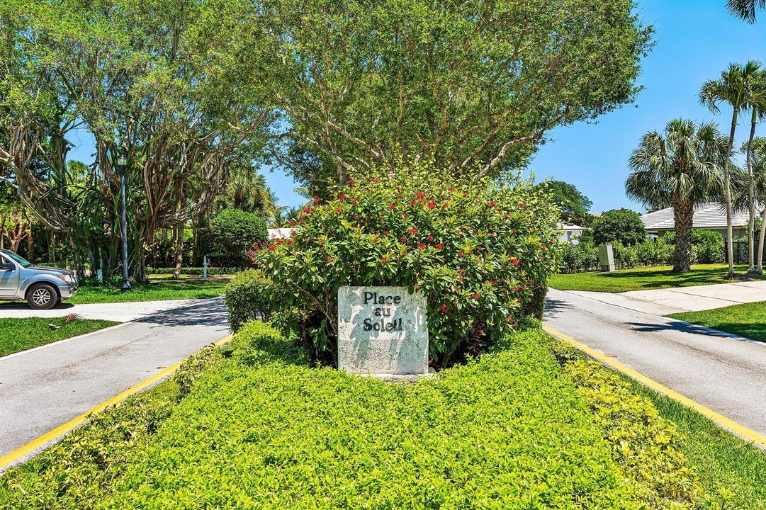 920 Emerald Row (37)