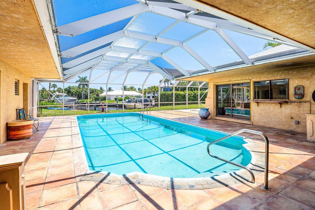 920 Emerald Row (24)