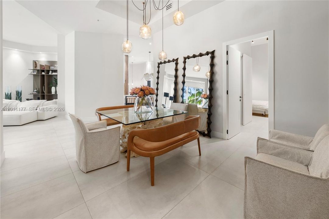 For Sale: $1,975,000 (2 beds, 2 baths, 2093 Square Feet)