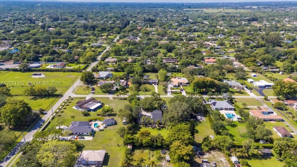 Activo con contrato: $1,250,000 (4 camas, 3 baños, 3193 Pies cuadrados)