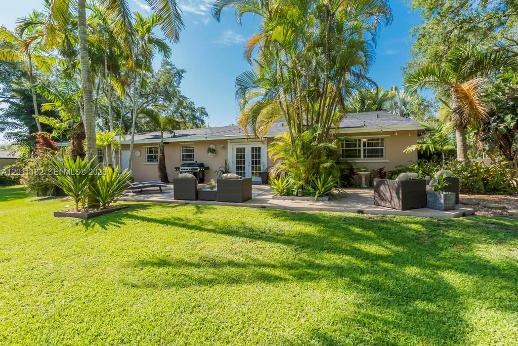 Activo con contrato: $1,250,000 (4 camas, 3 baños, 3193 Pies cuadrados)