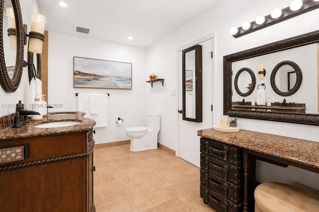 Activo con contrato: $1,250,000 (4 camas, 3 baños, 3193 Pies cuadrados)
