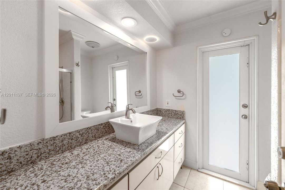 For Sale: $1,399,000 (4 beds, 3 baths, 2426 Square Feet)