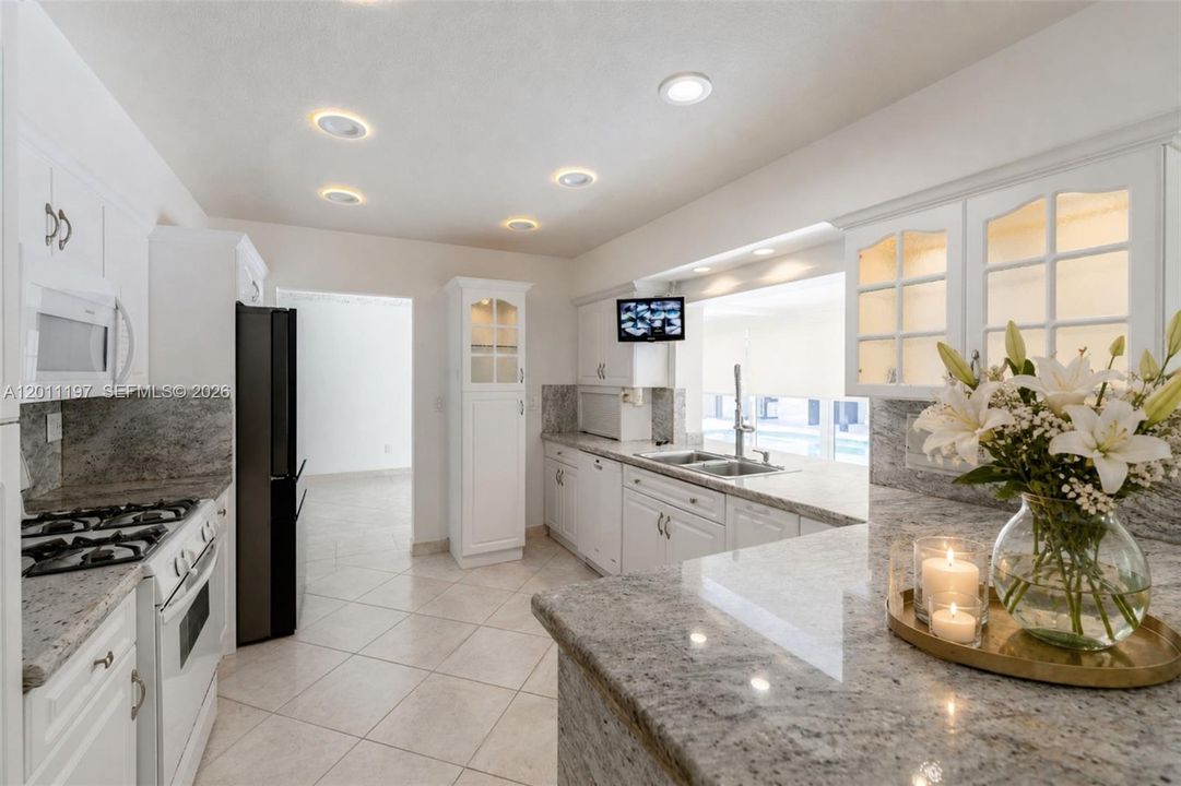 For Sale: $1,399,000 (4 beds, 3 baths, 2426 Square Feet)