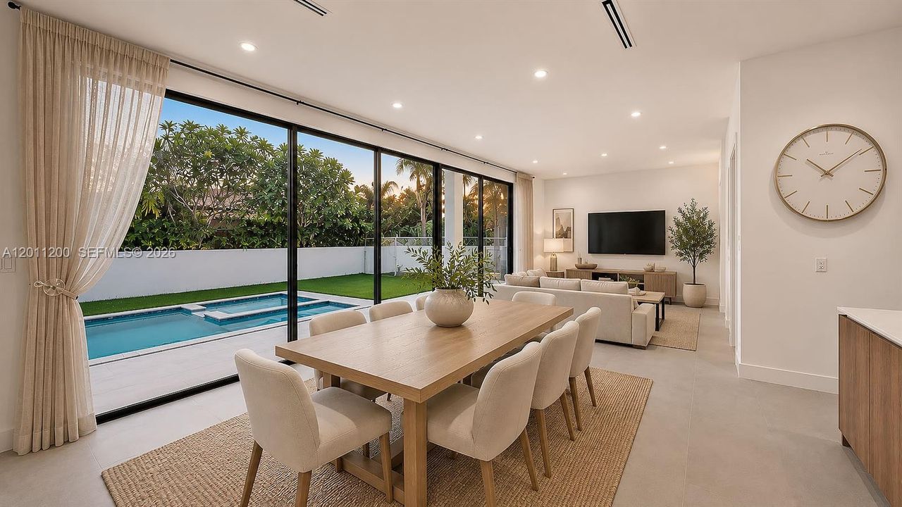 For Sale: $2,499,990 (5 beds, 4 baths, 2940 Square Feet)