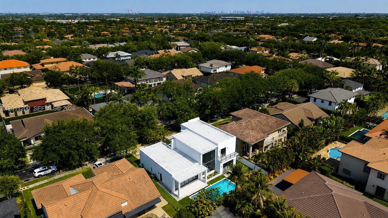 For Sale: $2,499,990 (5 beds, 4 baths, 2940 Square Feet)