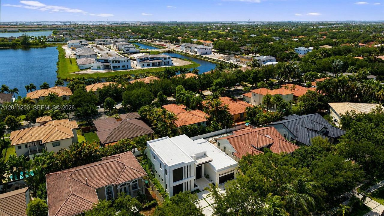 For Sale: $2,499,990 (5 beds, 4 baths, 2940 Square Feet)