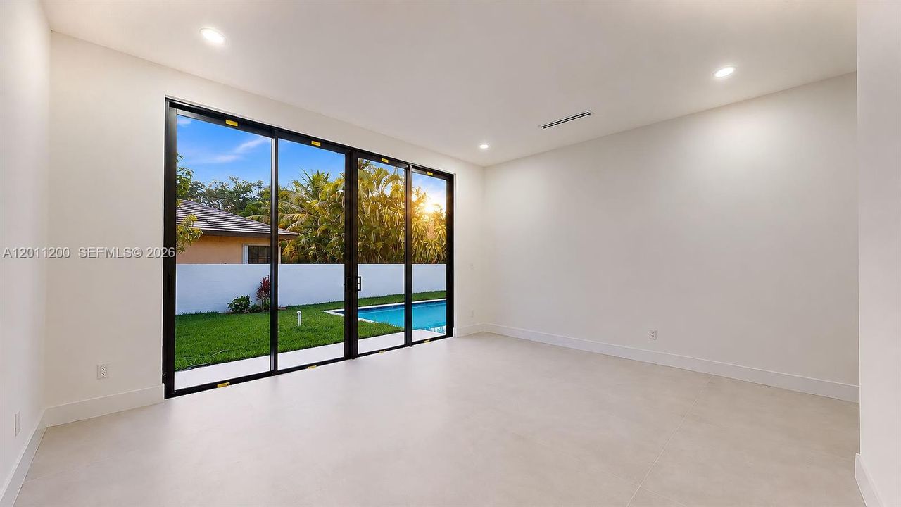 For Sale: $2,499,990 (5 beds, 4 baths, 2940 Square Feet)