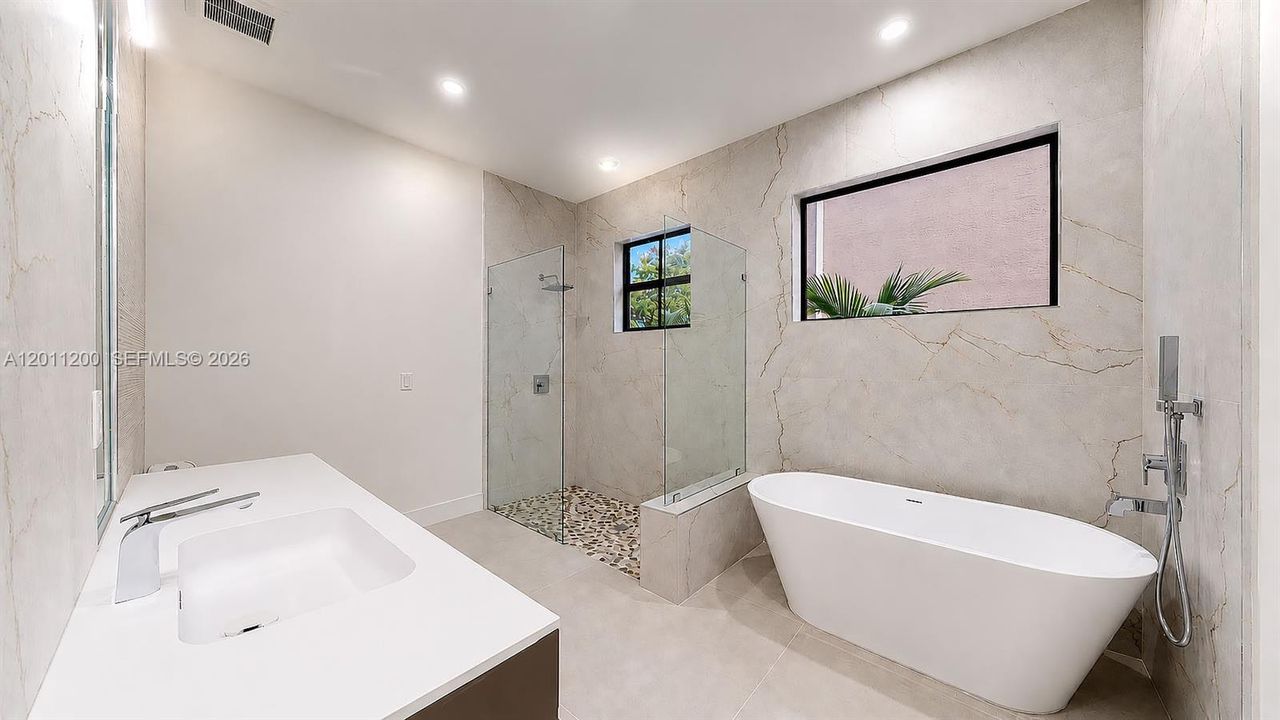For Sale: $2,499,990 (5 beds, 4 baths, 2940 Square Feet)