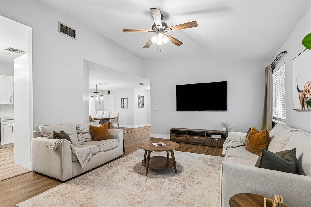 012-7674SolimarCircle-BocaRaton-FL-33433