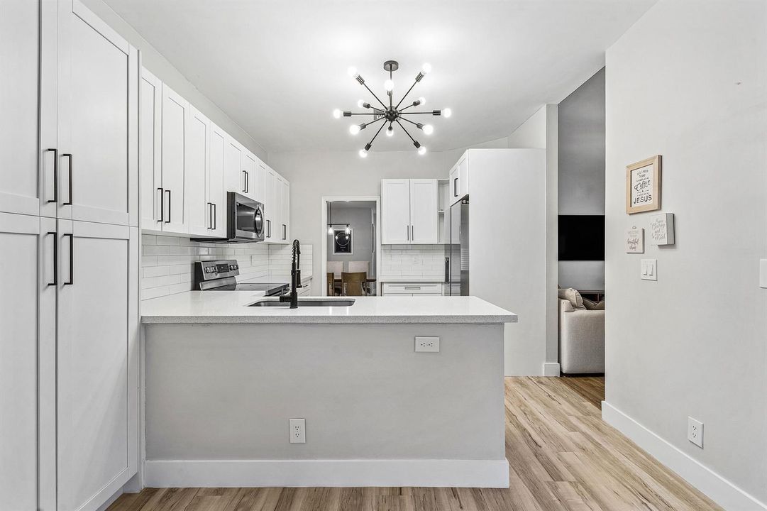 020-7674SolimarCircle-BocaRaton-FL-33433