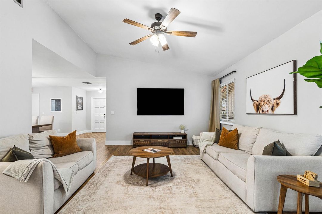 013-7674SolimarCircle-BocaRaton-FL-33433