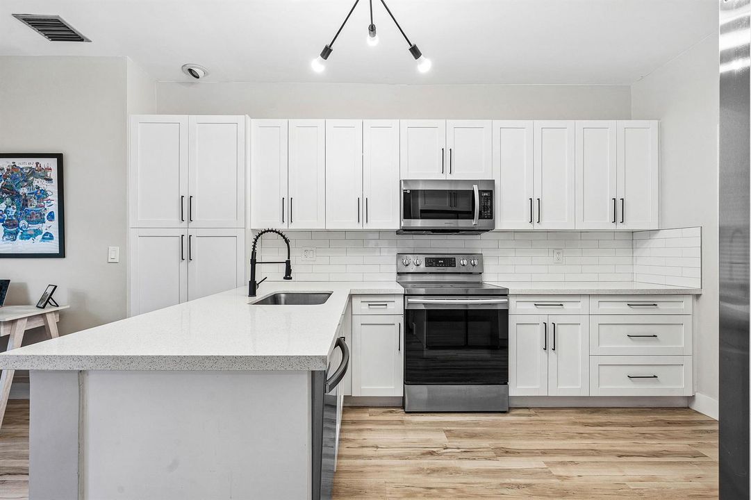 021-7674SolimarCircle-BocaRaton-FL-33433
