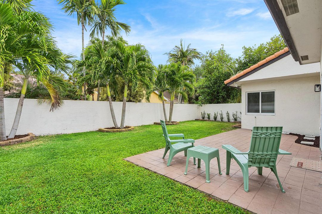 033-7674SolimarCircle-BocaRaton-FL-33433