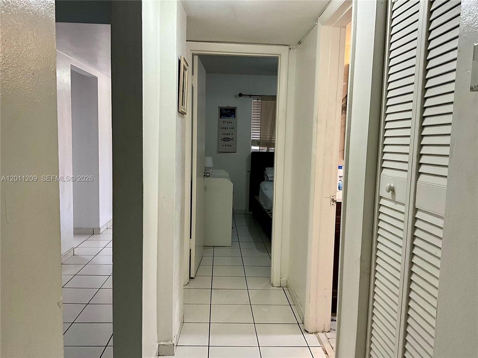 Под контрактом: $1,900 (2 спален, 1 ванн, 998 Квадратных фут)