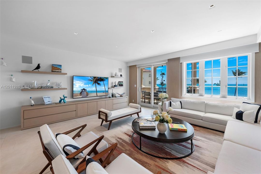 For Sale: $5,500,000 (3 beds, 3 baths, 1875 Square Feet)