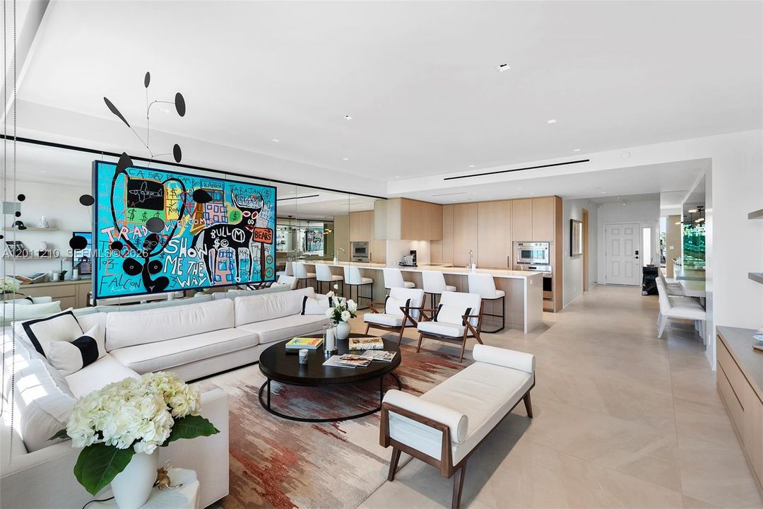 For Sale: $5,500,000 (3 beds, 3 baths, 1875 Square Feet)