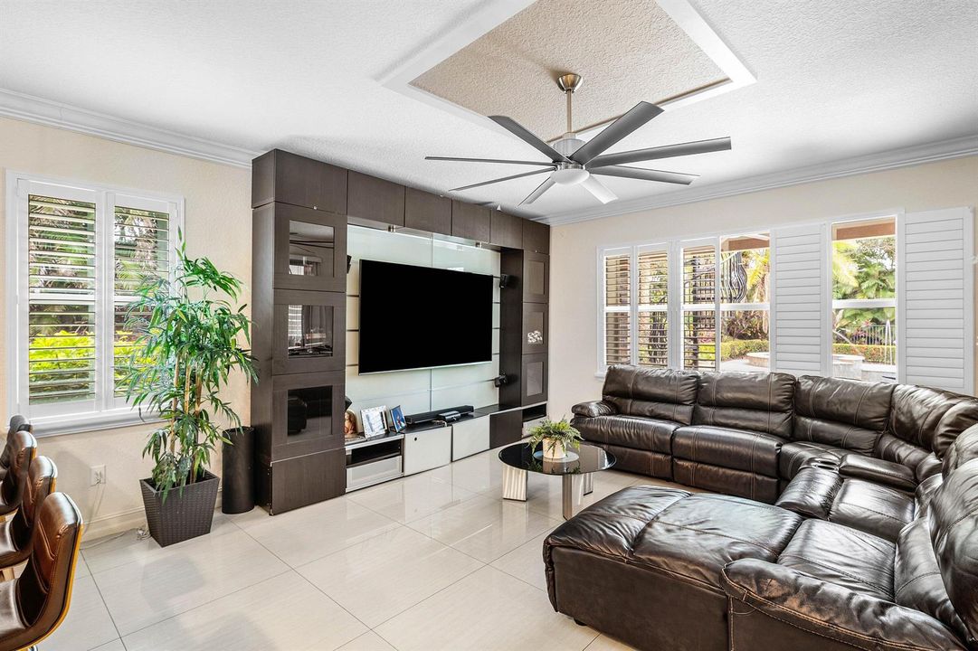 018-11565MantovaBayCircle-BoyntonBeach-F
