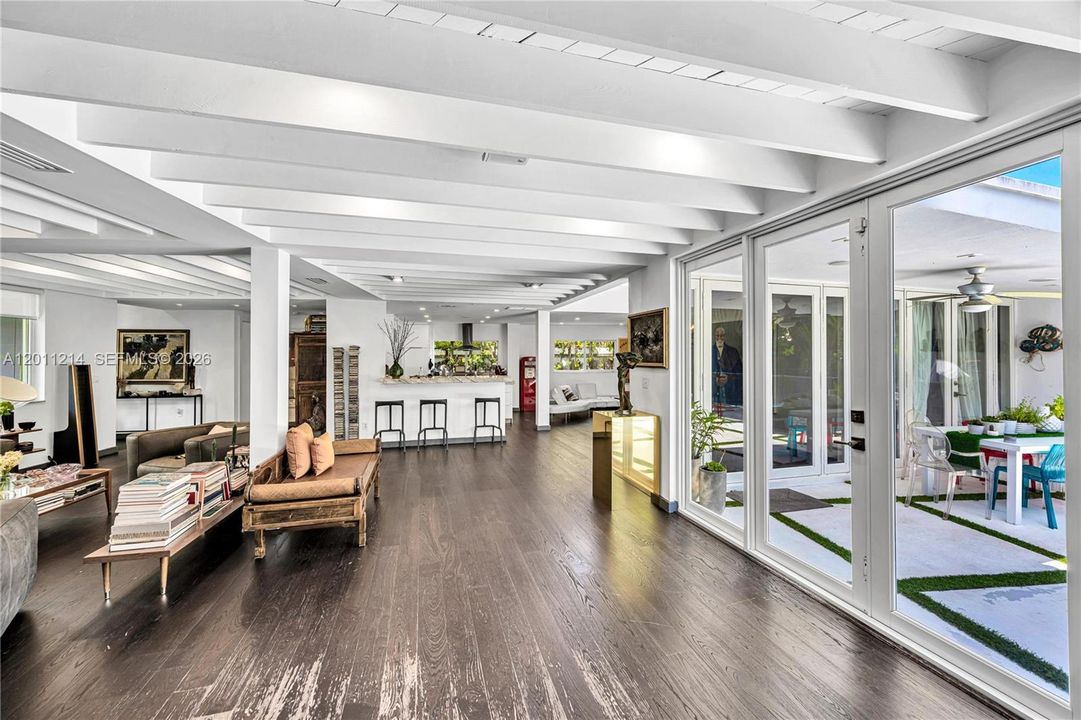 В аренду: $18,000 (4 спален, 3 ванн, 2734 Квадратных фут)