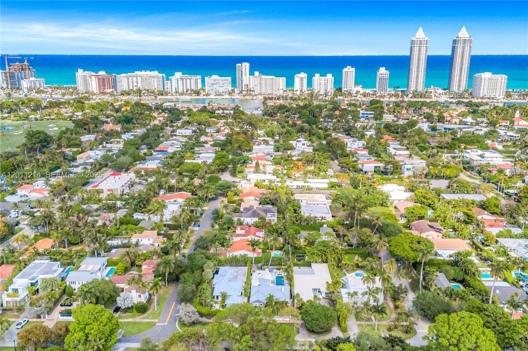 В аренду: $18,000 (4 спален, 3 ванн, 2734 Квадратных фут)