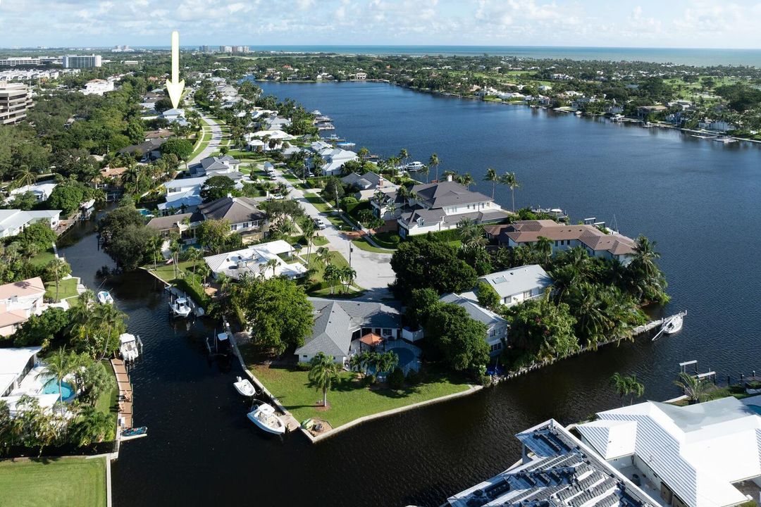 11823 Lake Shore Pl North Palm-large-013