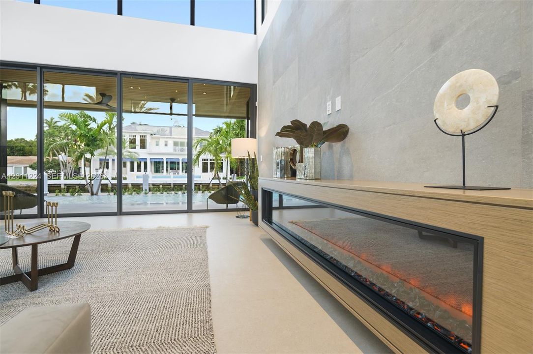 En Renta: $35,000 (4 camas, 4 baños, 4036 Pies cuadrados)