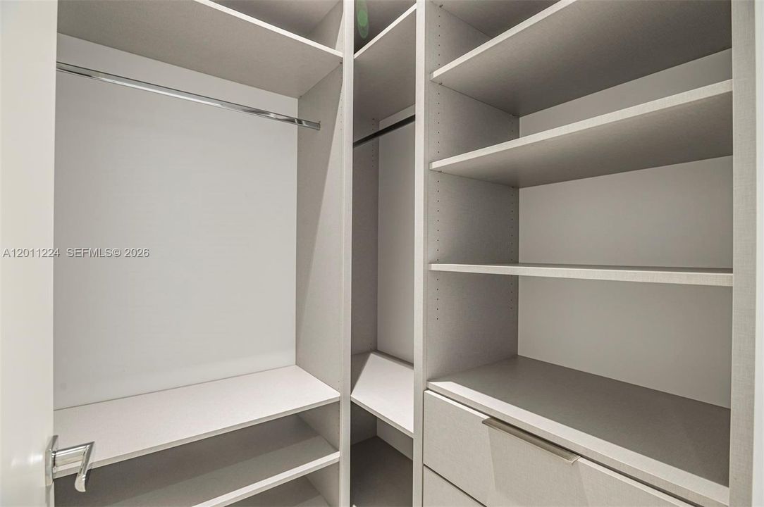 En Renta: $35,000 (4 camas, 4 baños, 4036 Pies cuadrados)