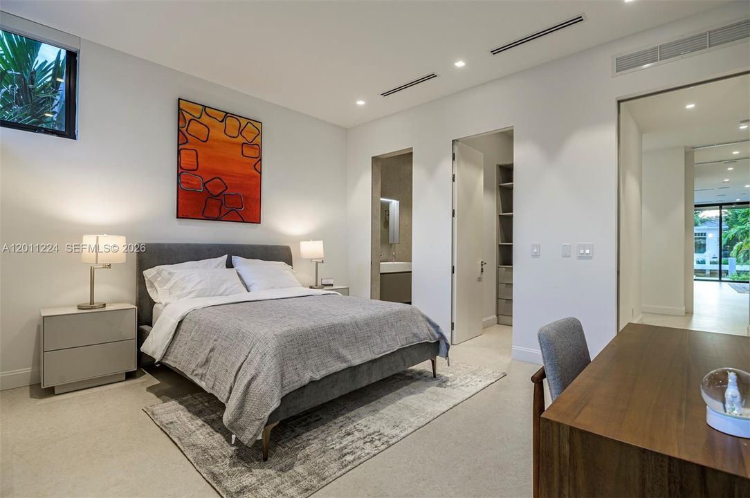 En Renta: $35,000 (4 camas, 4 baños, 4036 Pies cuadrados)