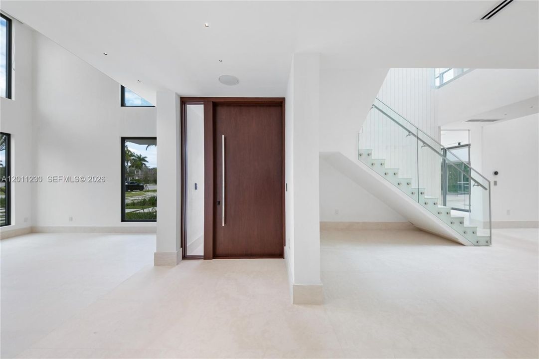 For Sale: $12,999,000 (6 beds, 7 baths, 9035 Square Feet)