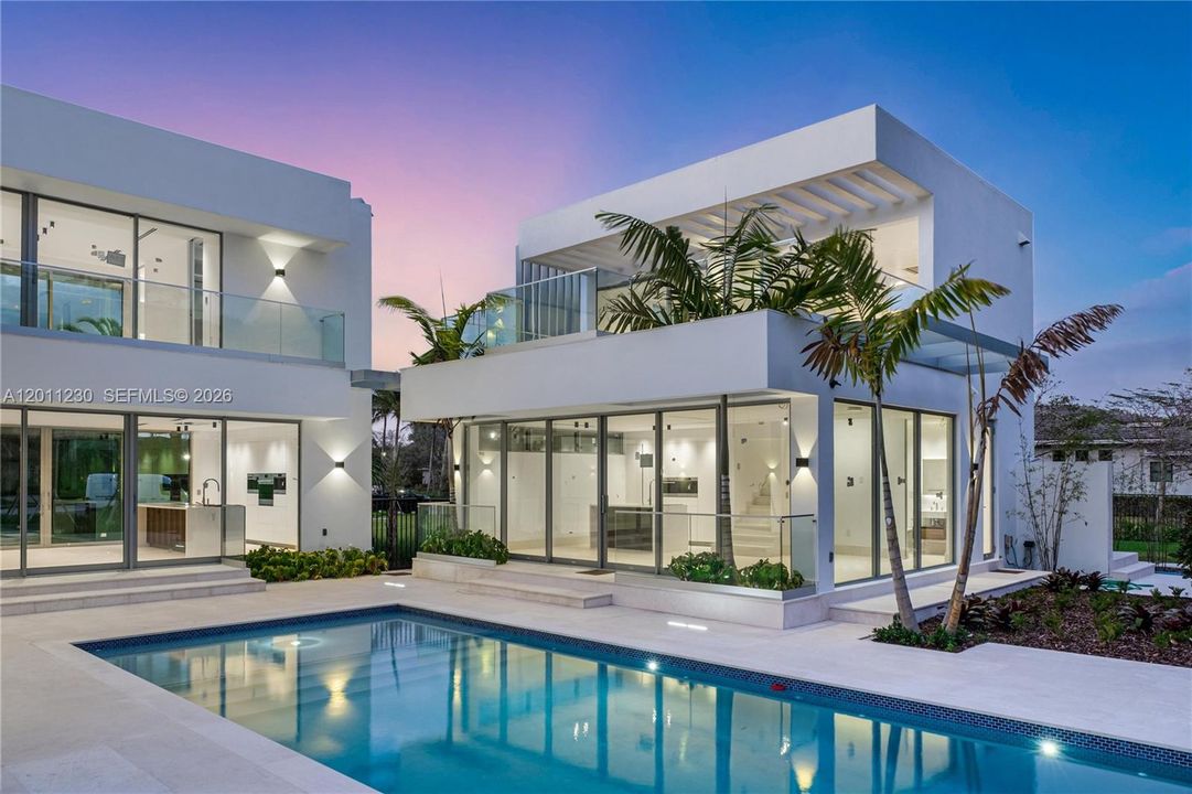 For Sale: $12,999,000 (6 beds, 7 baths, 9035 Square Feet)