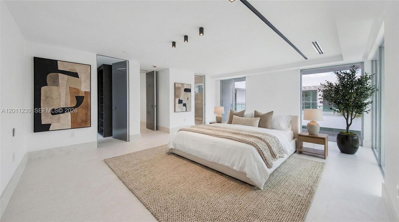 For Sale: $12,999,000 (6 beds, 7 baths, 9035 Square Feet)