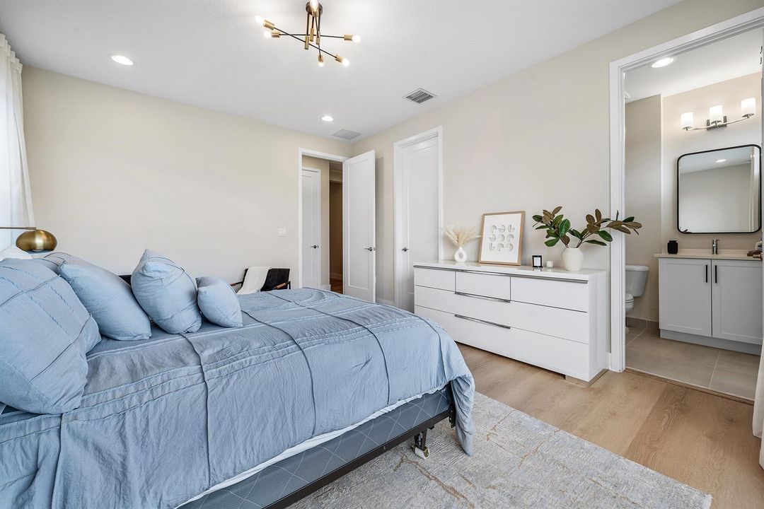 036-8124CrystalDownsAvenue-BocaRaton-FL-