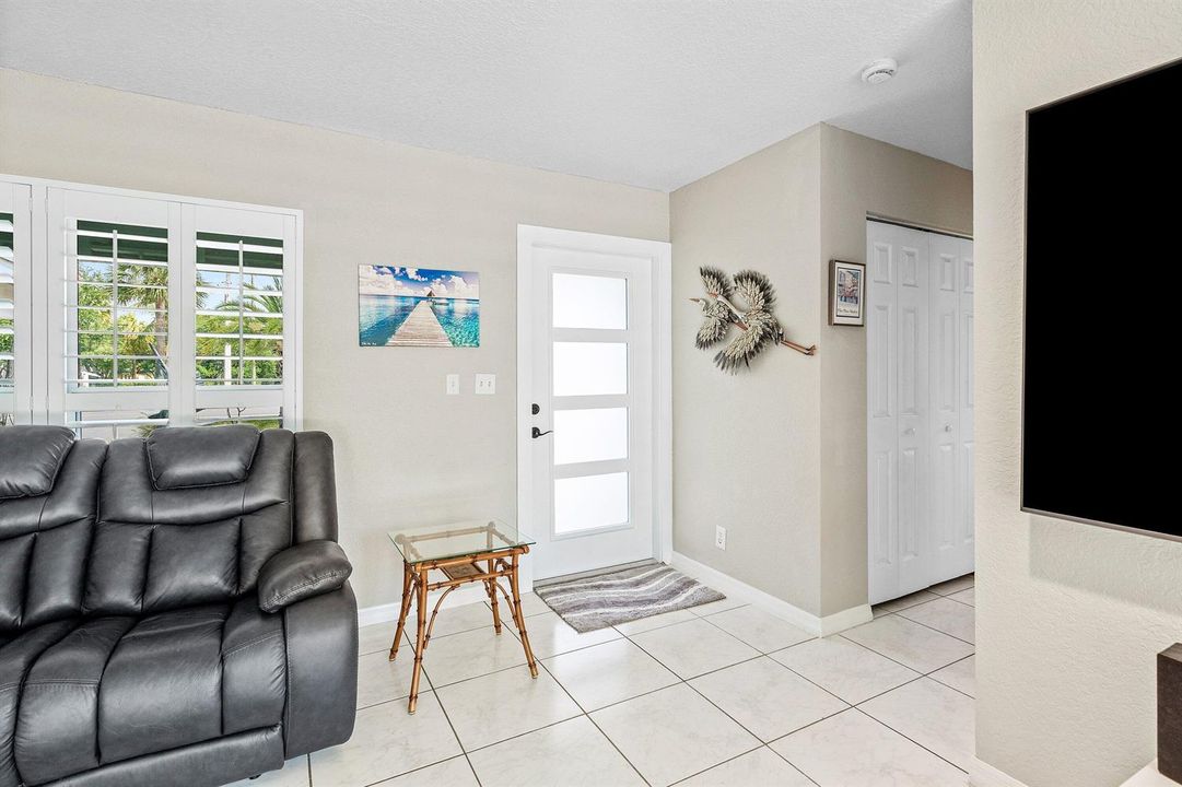 005-598WestPalmettoParkRoad-BocaRaton-FL