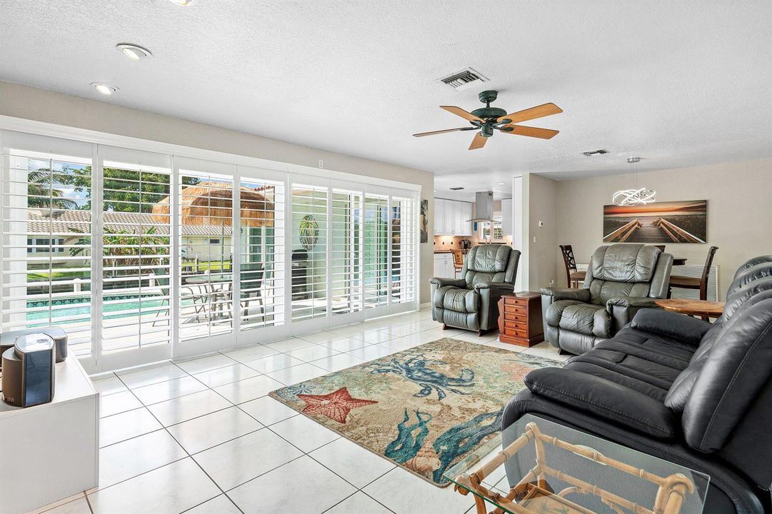 006-598WestPalmettoParkRoad-BocaRaton-FL