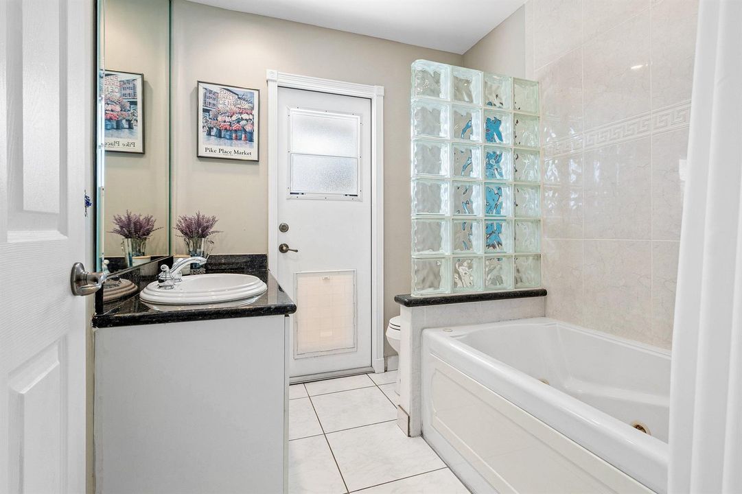 015-598WestPalmettoParkRoad-BocaRaton-FL